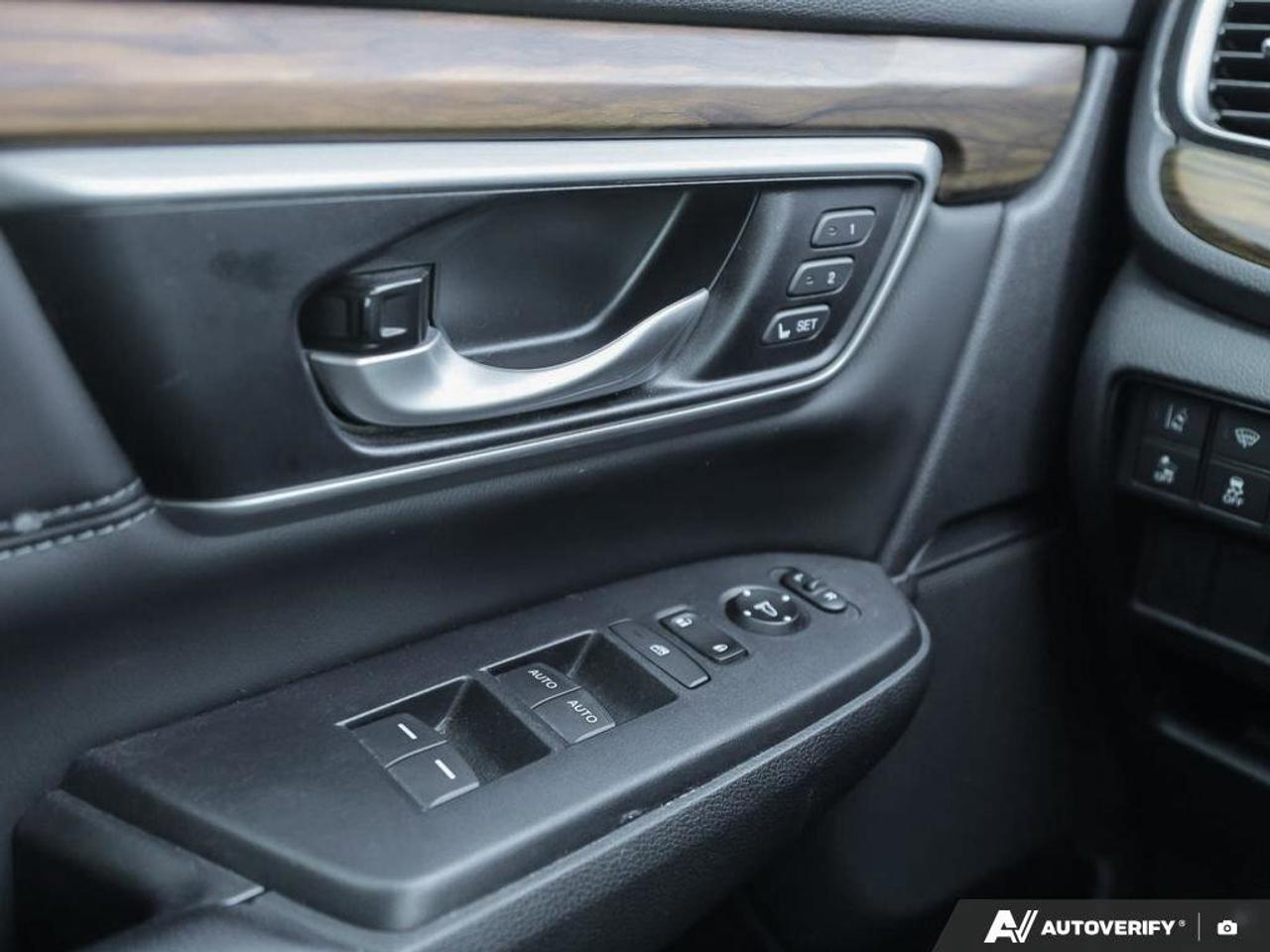 2019 Honda CR-V Touring Photo