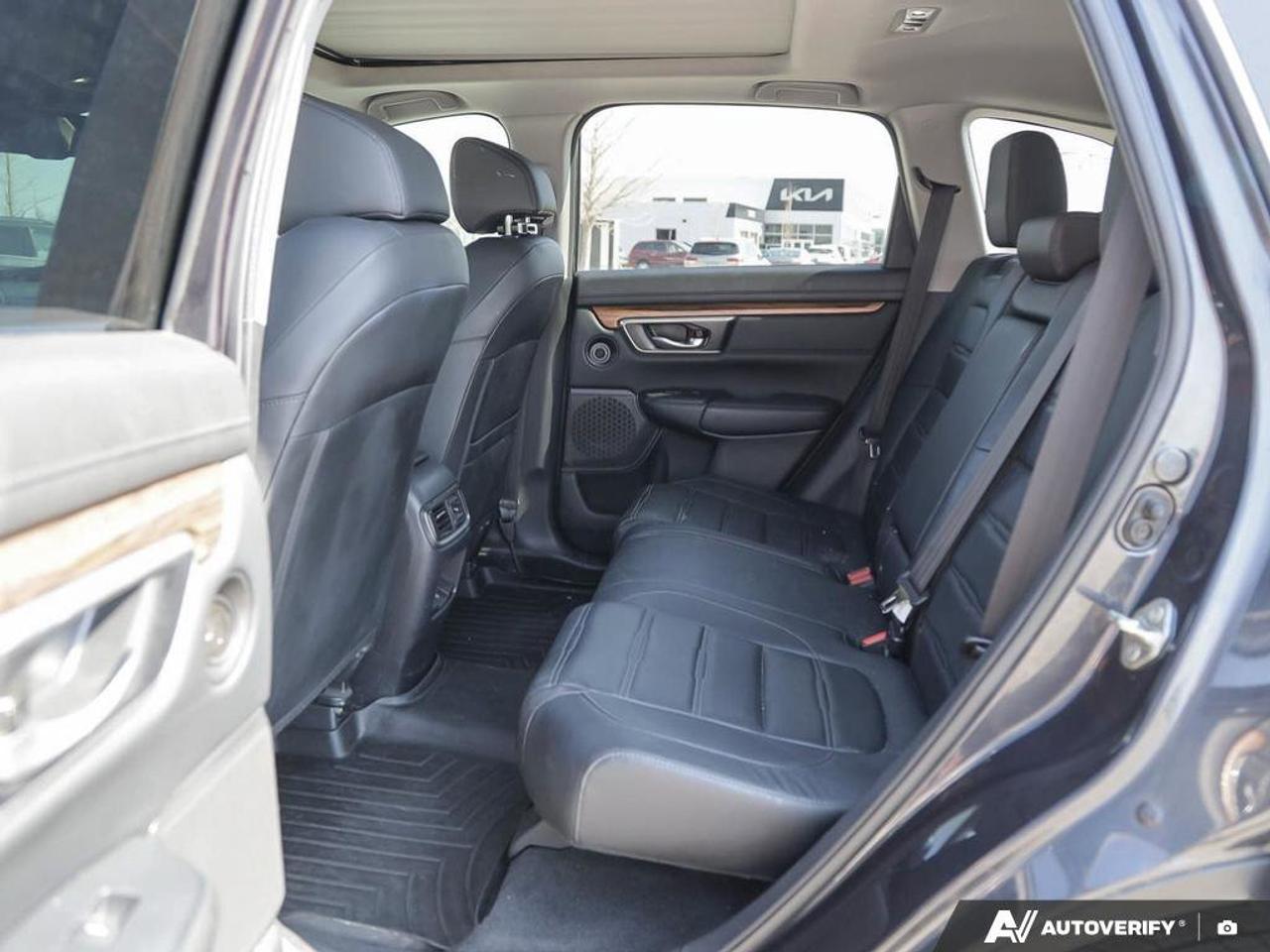 2019 Honda CR-V Touring Photo
