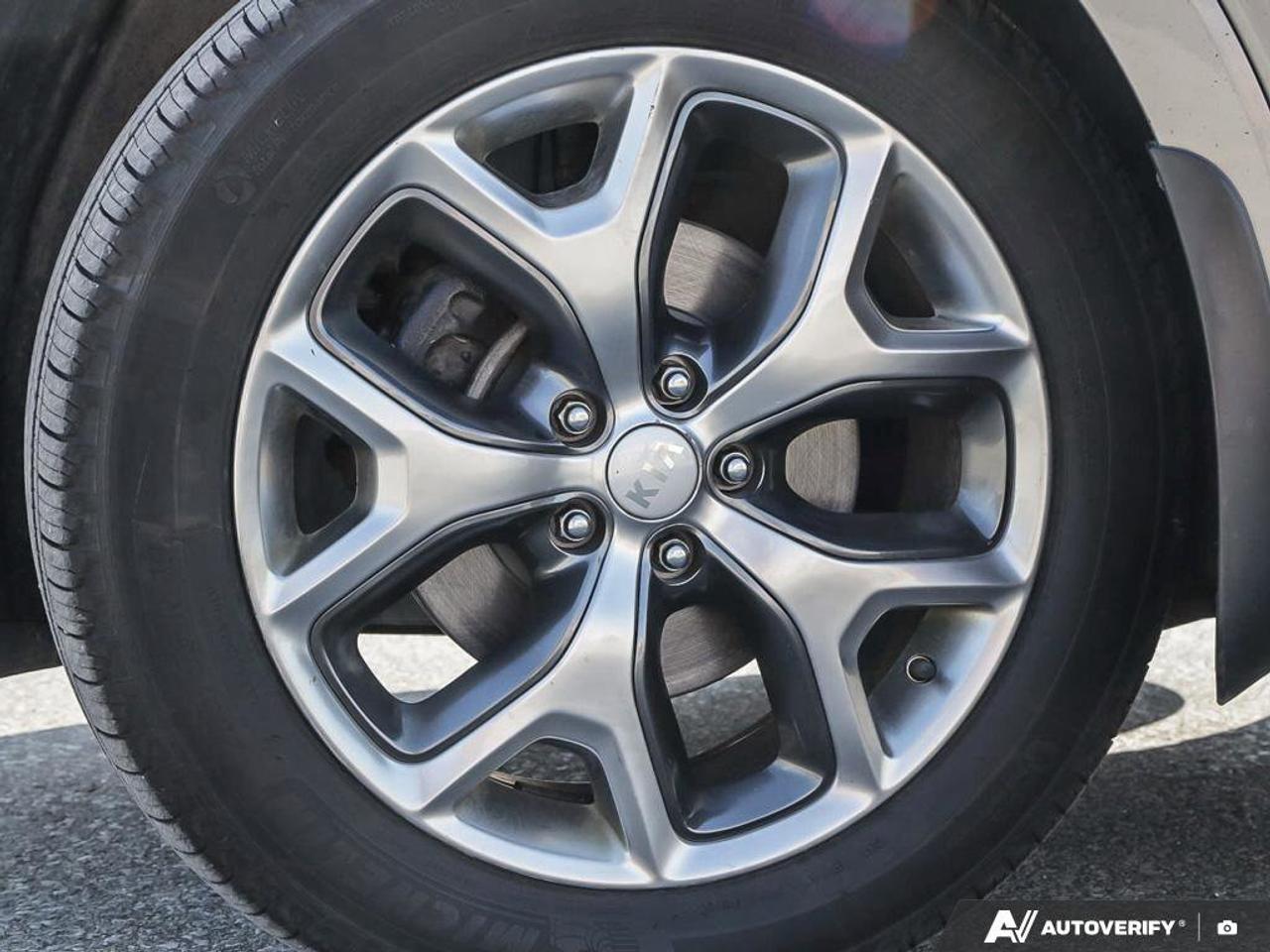 2016 Kia Sorento 2.0L Turbo SX Photo