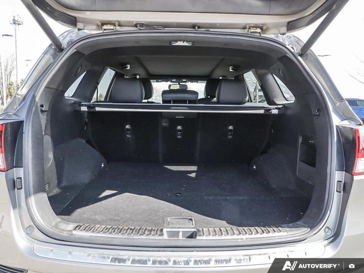 2016 Kia Sorento 2.0L Turbo SX Photo