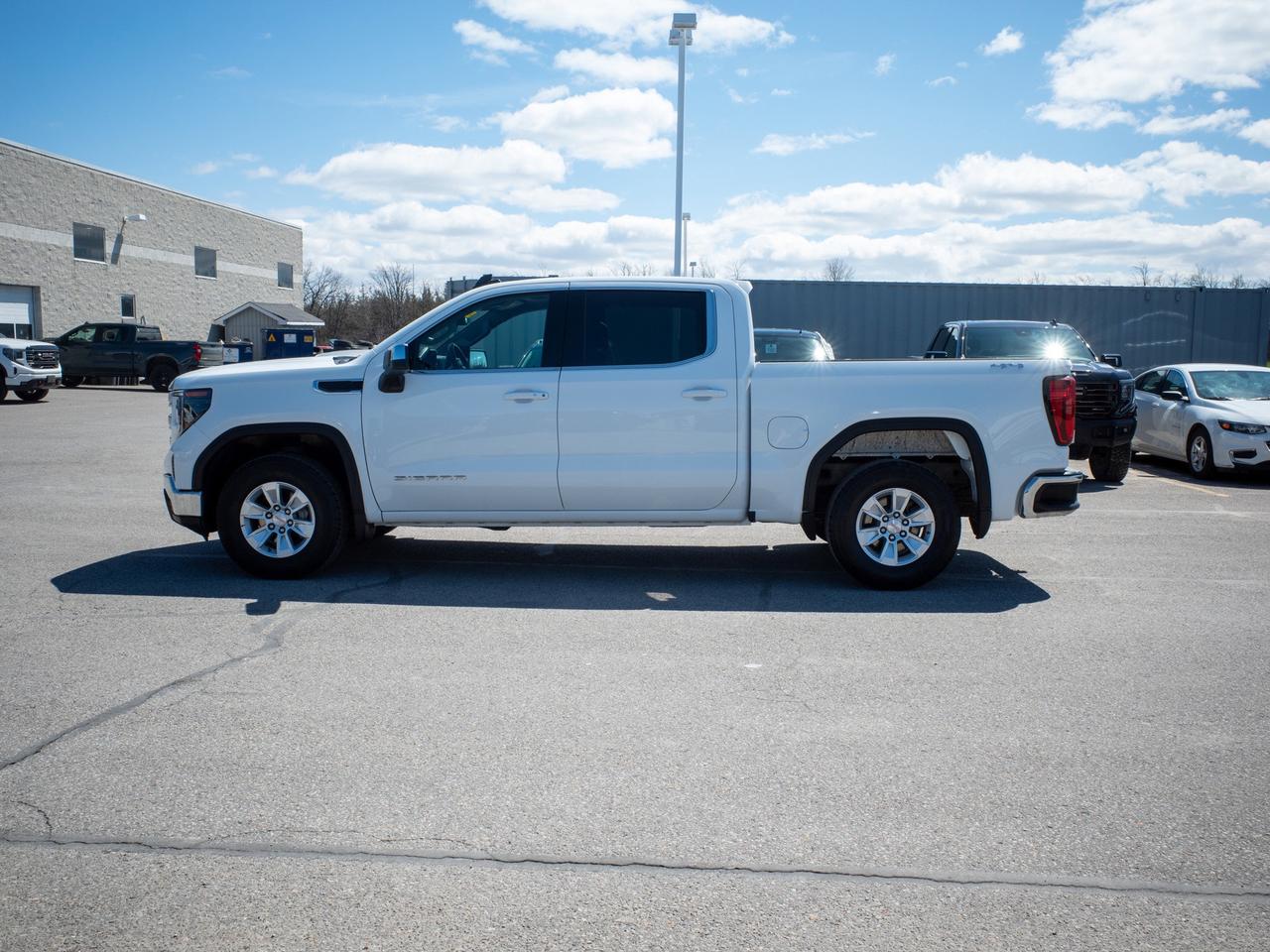 2023 GMC Sierra 1500 SLE - Heated Seats   Remote Start Photo4