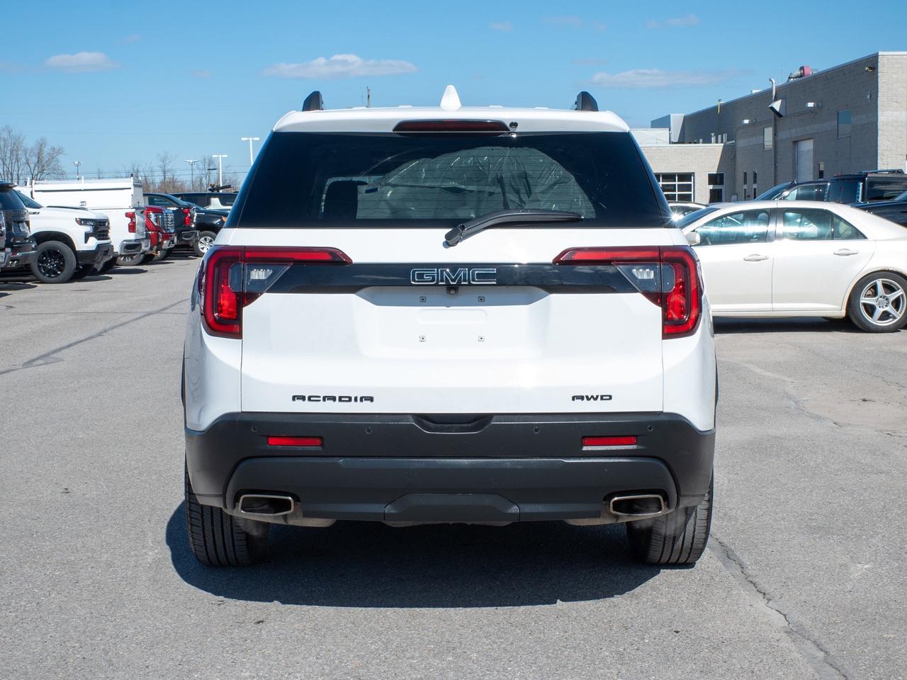 2023 GMC Acadia SLE - Blind Zone Assist   Hands-Free Liftgate Photo
