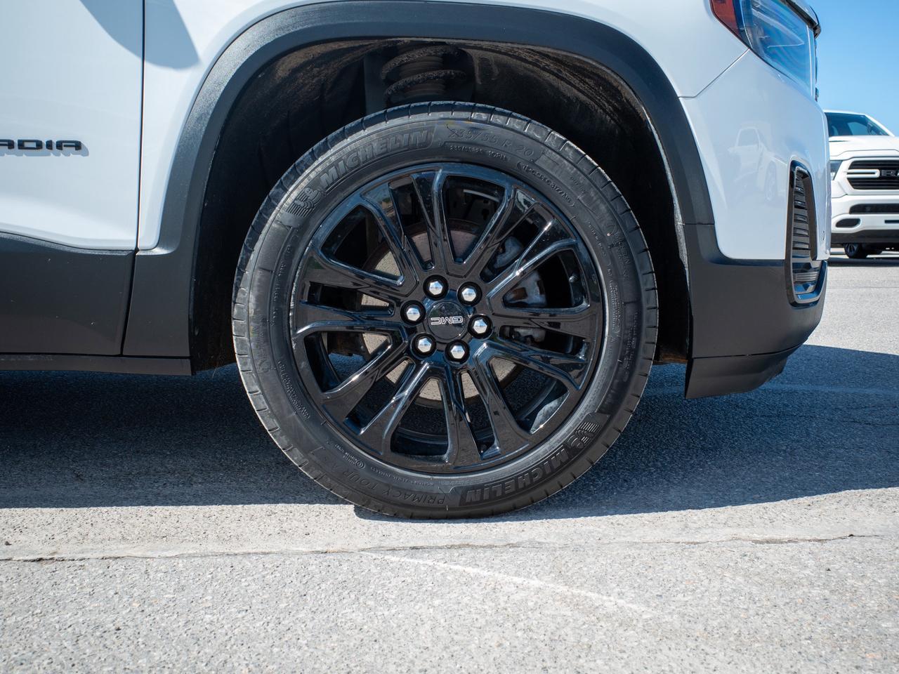 2023 GMC Acadia SLE - Blind Zone Assist   Hands-Free Liftgate Photo