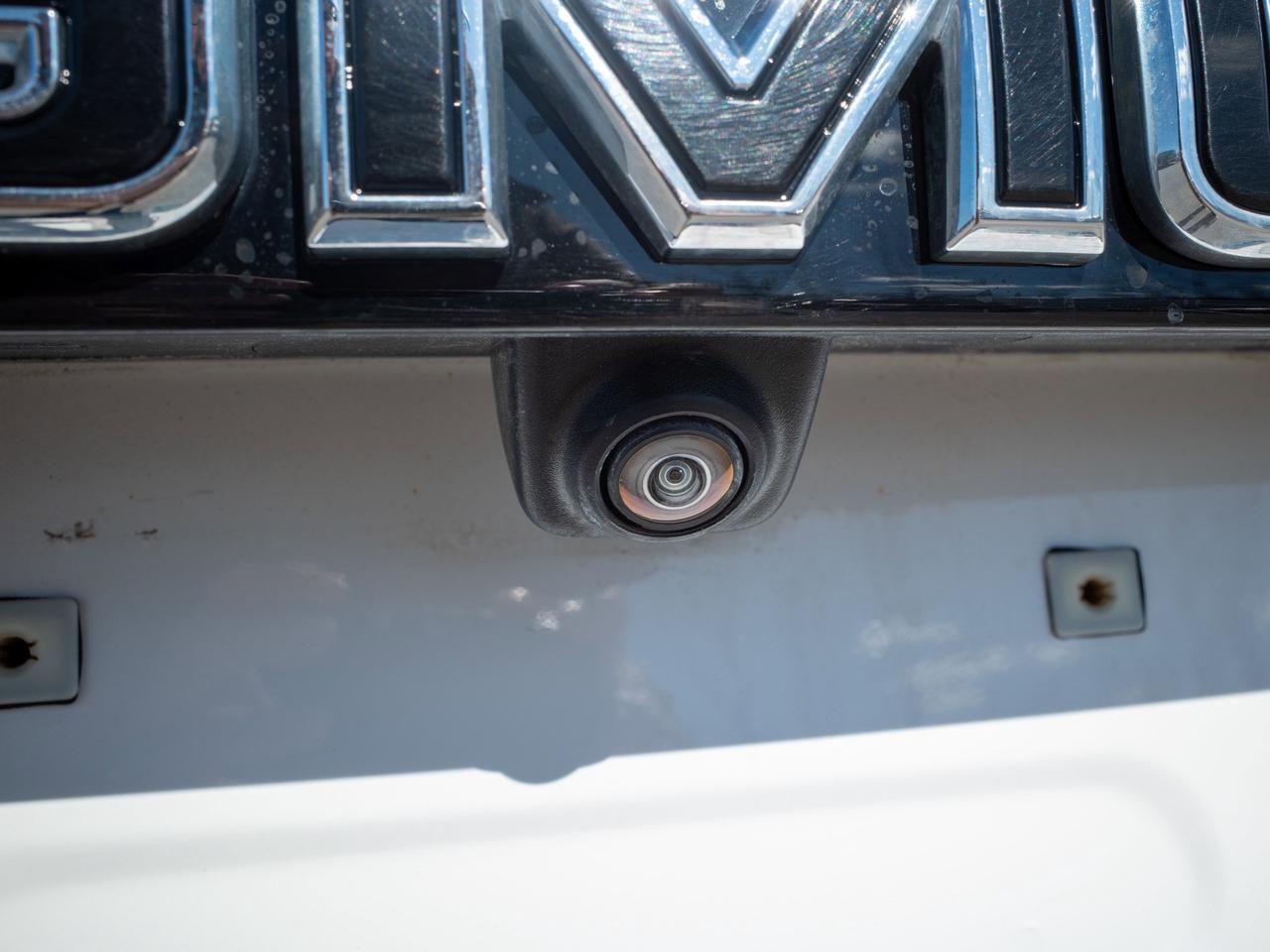 2023 GMC Acadia SLE - Blind Zone Assist   Hands-Free Liftgate Photo