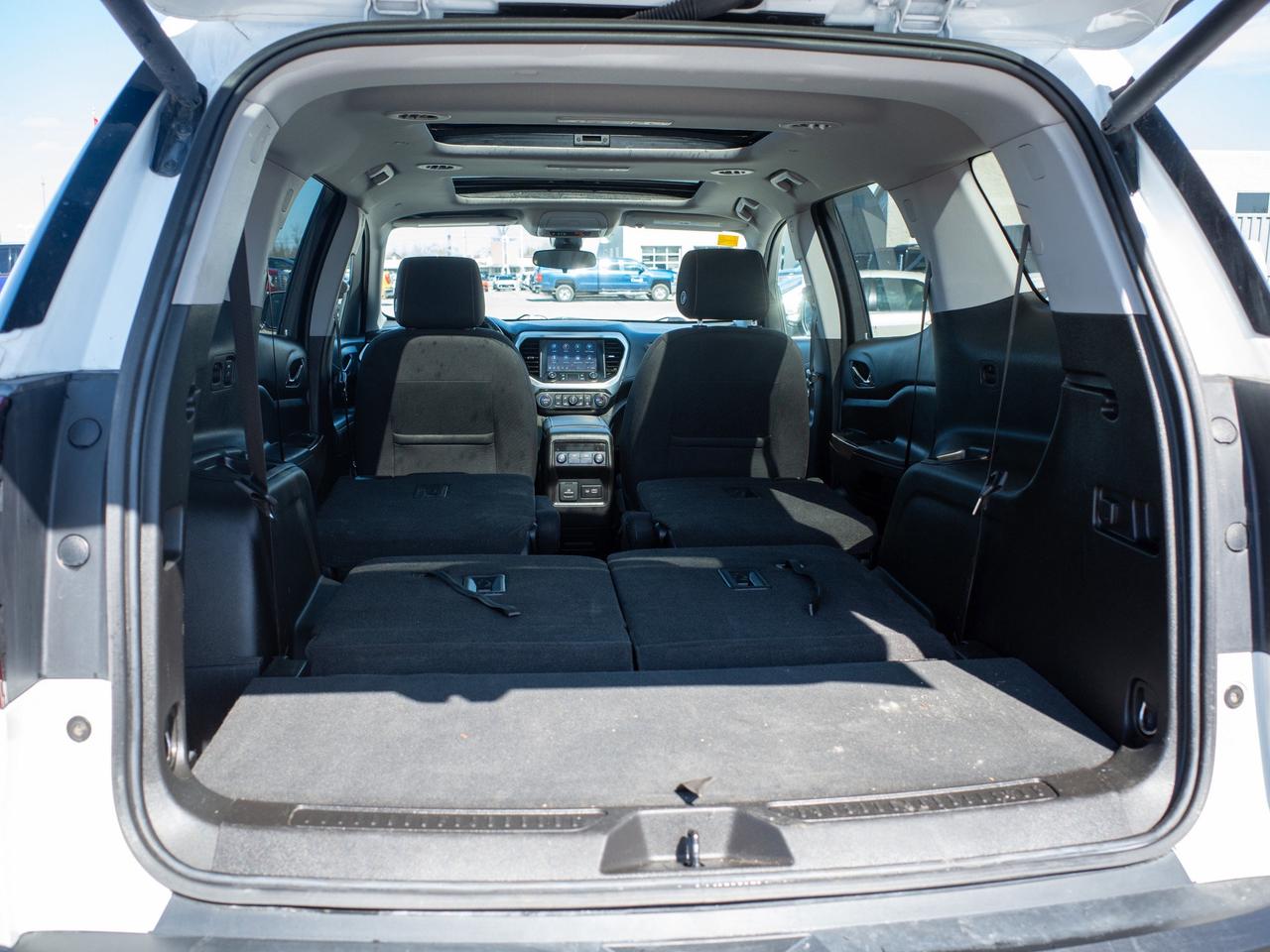 2023 GMC Acadia SLE - Blind Zone Assist   Hands-Free Liftgate Photo