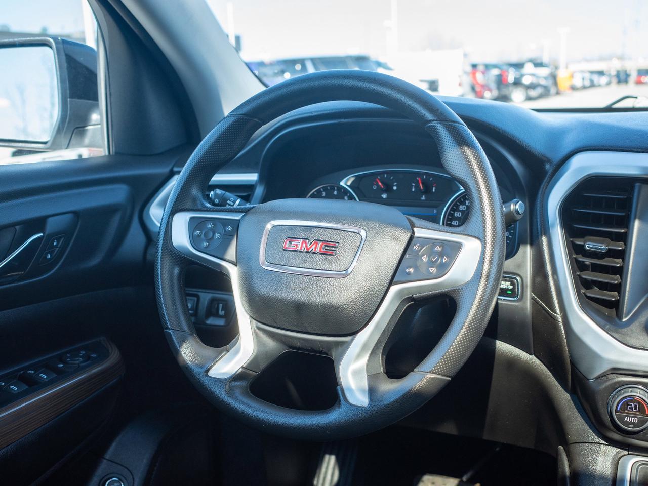 2023 GMC Acadia SLE - Blind Zone Assist   Hands-Free Liftgate Photo