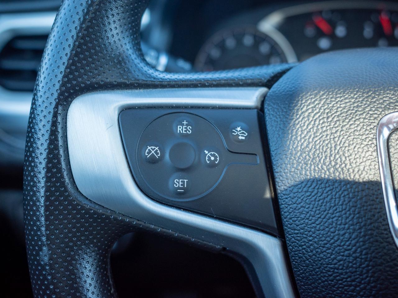2023 GMC Acadia SLE - Blind Zone Assist   Hands-Free Liftgate Photo