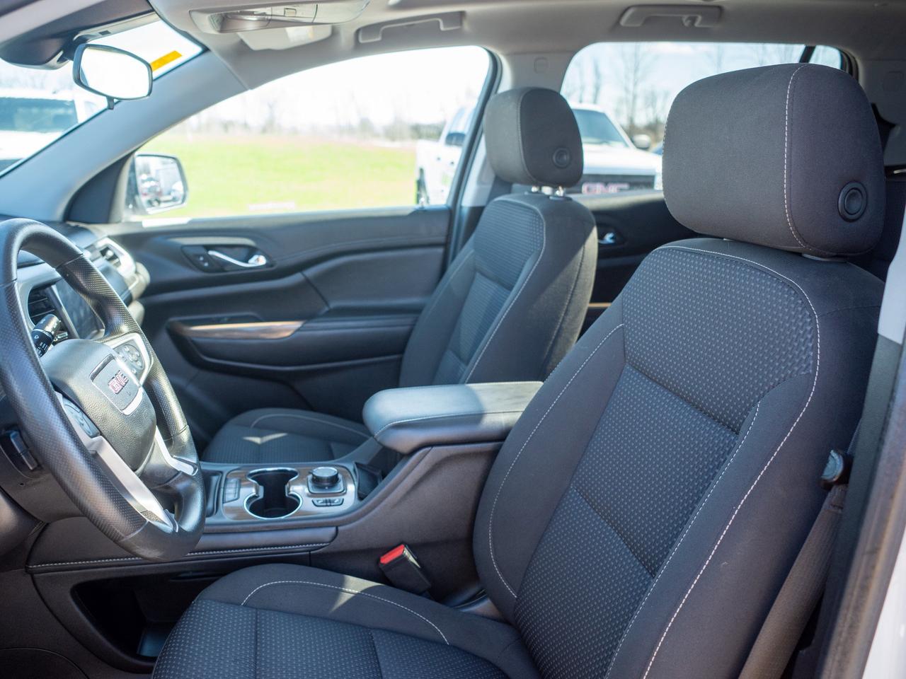 2023 GMC Acadia SLE - Blind Zone Assist   Hands-Free Liftgate Photo