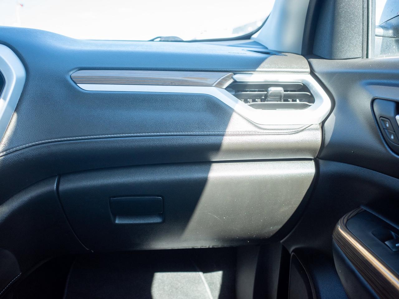 2023 GMC Acadia SLE - Blind Zone Assist   Hands-Free Liftgate Photo