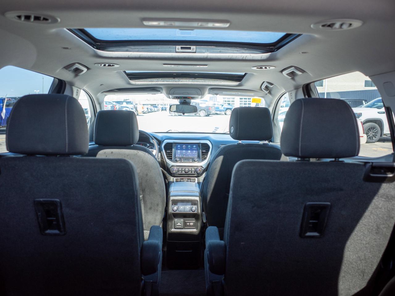 2023 GMC Acadia SLE - Blind Zone Assist   Hands-Free Liftgate Photo