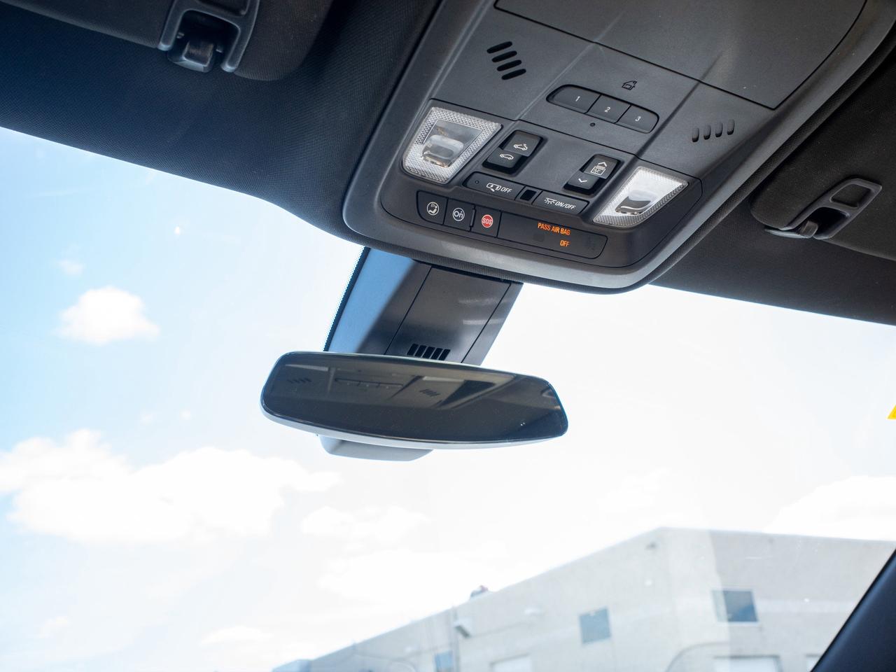 2017 Cadillac XT5 Premium Luxury AWD - Moonroof   Keyless Start Photo