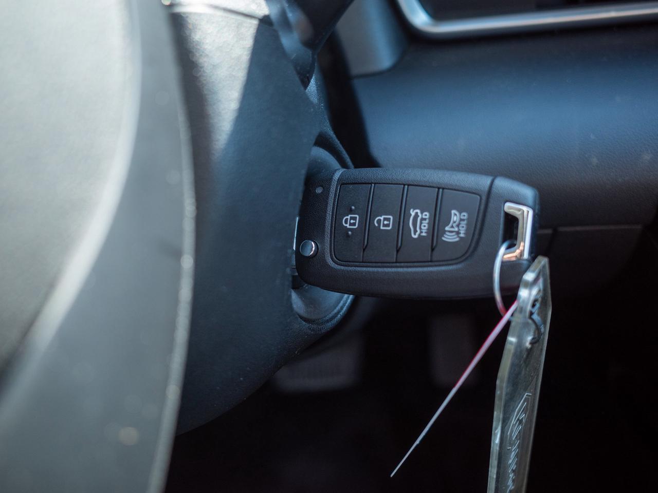 2025 Hyundai Elantra Essential - Cloth Seats   Traction Control Photo