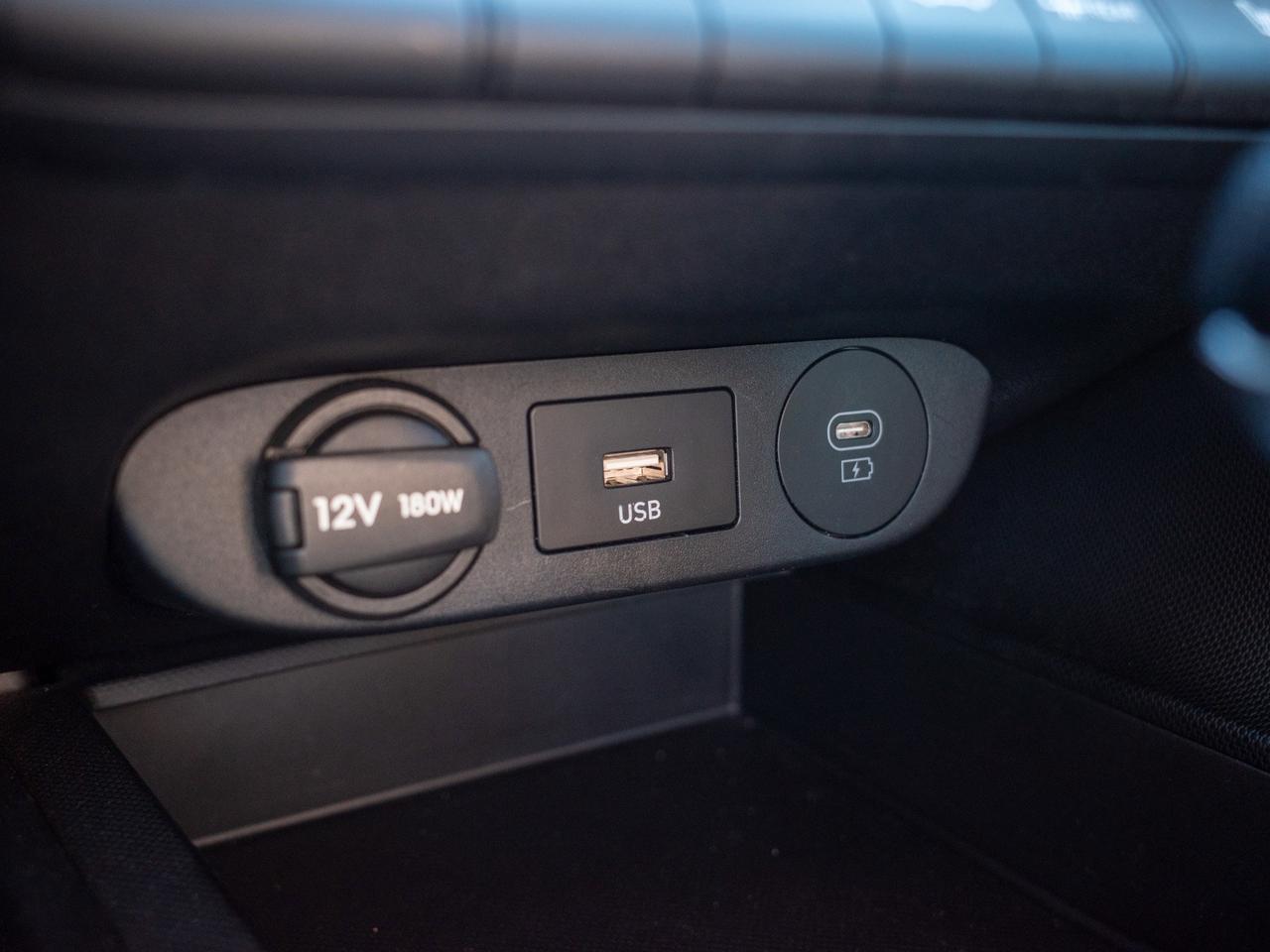 2025 Hyundai Elantra Essential - Cloth Seats   Traction Control Photo