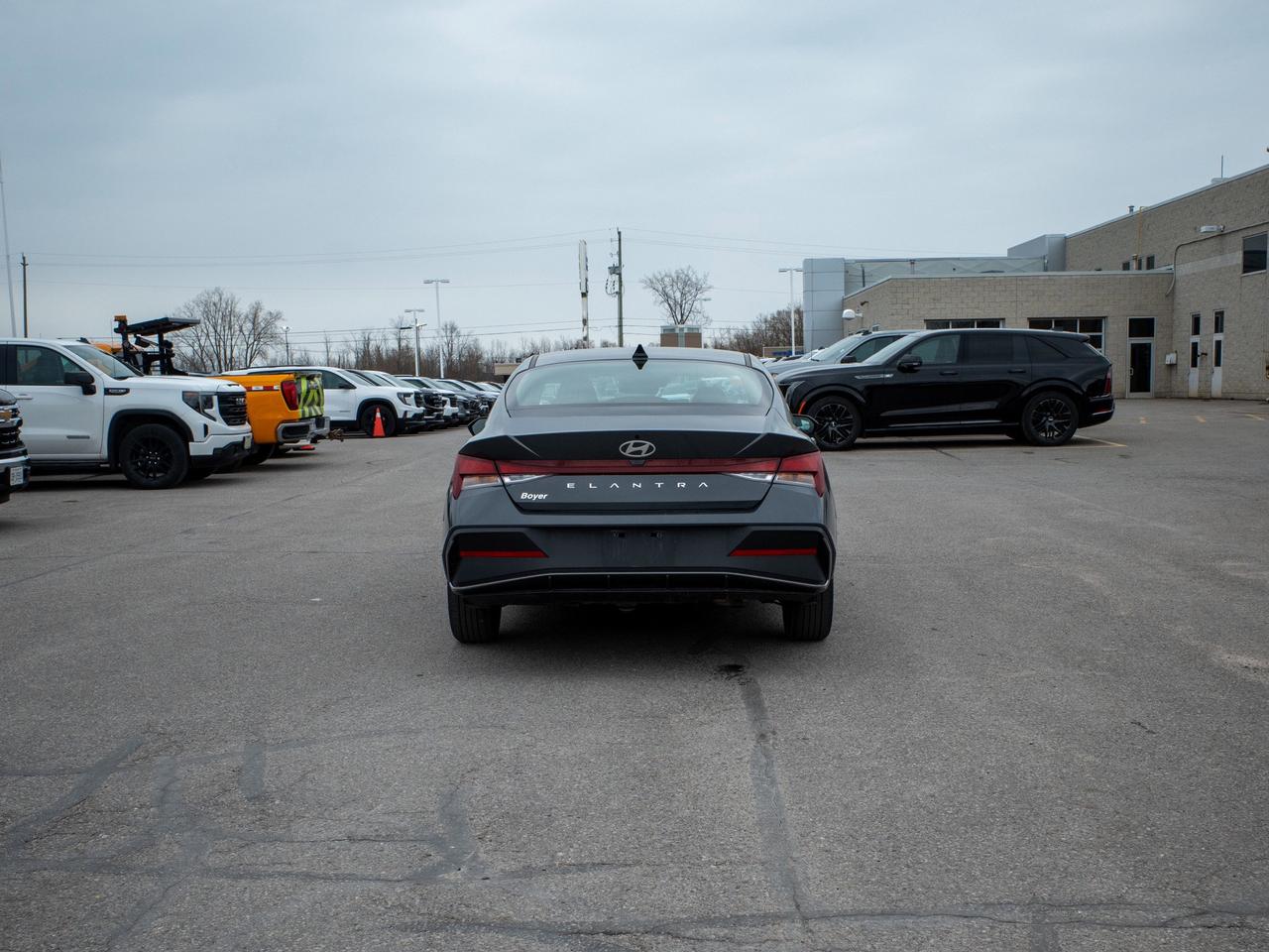 2025 Hyundai Elantra Essential - Lane Assist   Heated Seats Photo