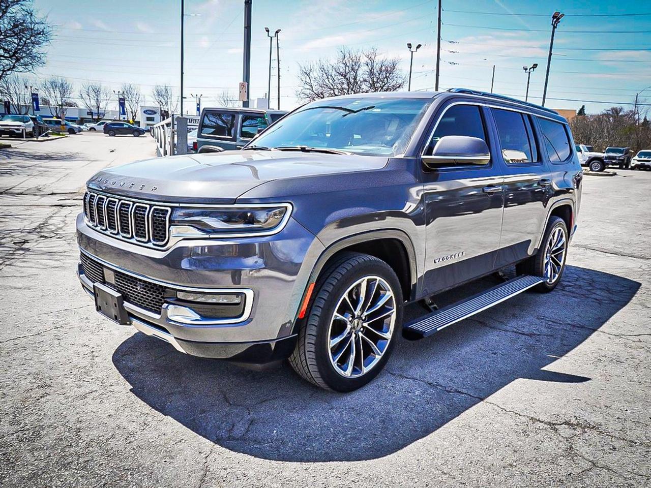 2022 Jeep Wagoneer  Photo