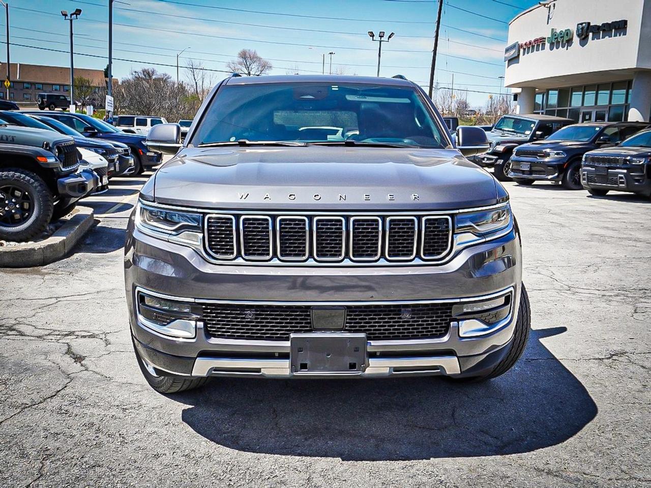 2022 Jeep Wagoneer  Photo