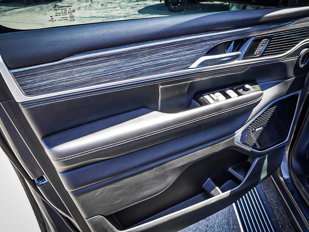 2022 Jeep Wagoneer  Photo