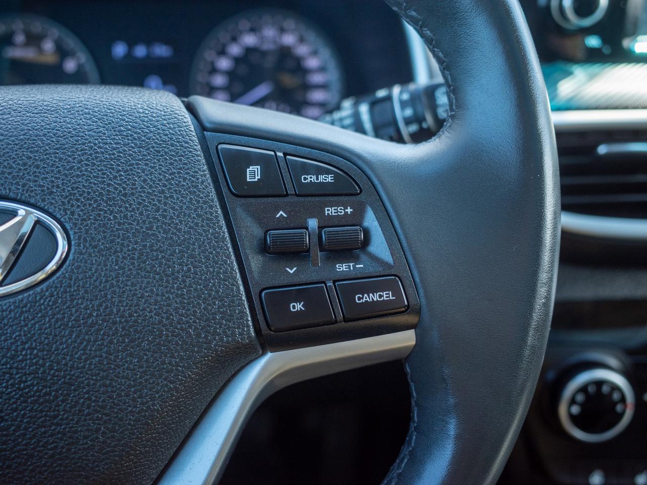 2020 Hyundai Tucson Preferred - Sunroof   Heated Rear Seats Photo