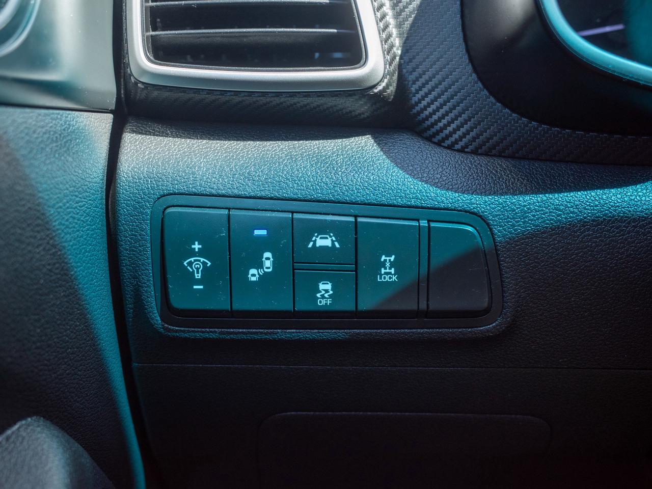 2020 Hyundai Tucson Preferred - Sunroof   Heated Rear Seats Photo