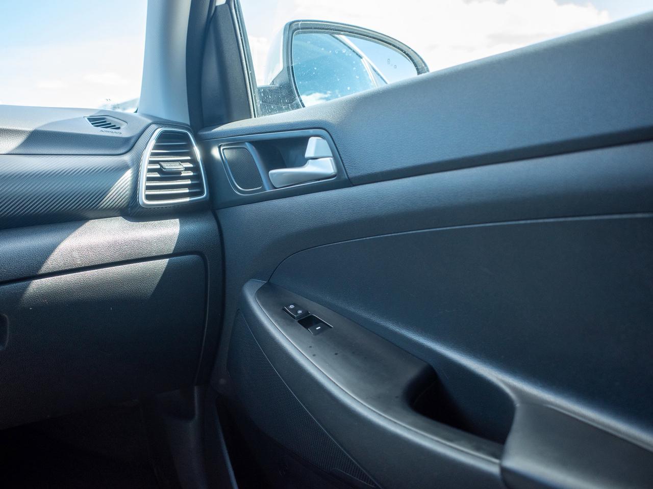 2020 Hyundai Tucson Preferred - Sunroof   Heated Rear Seats Photo