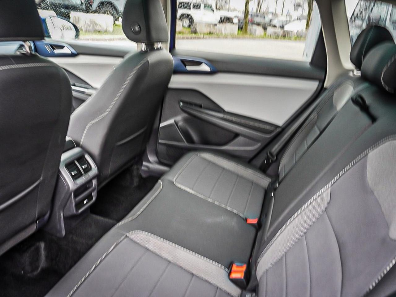 2024 Volkswagen Taos  Photo