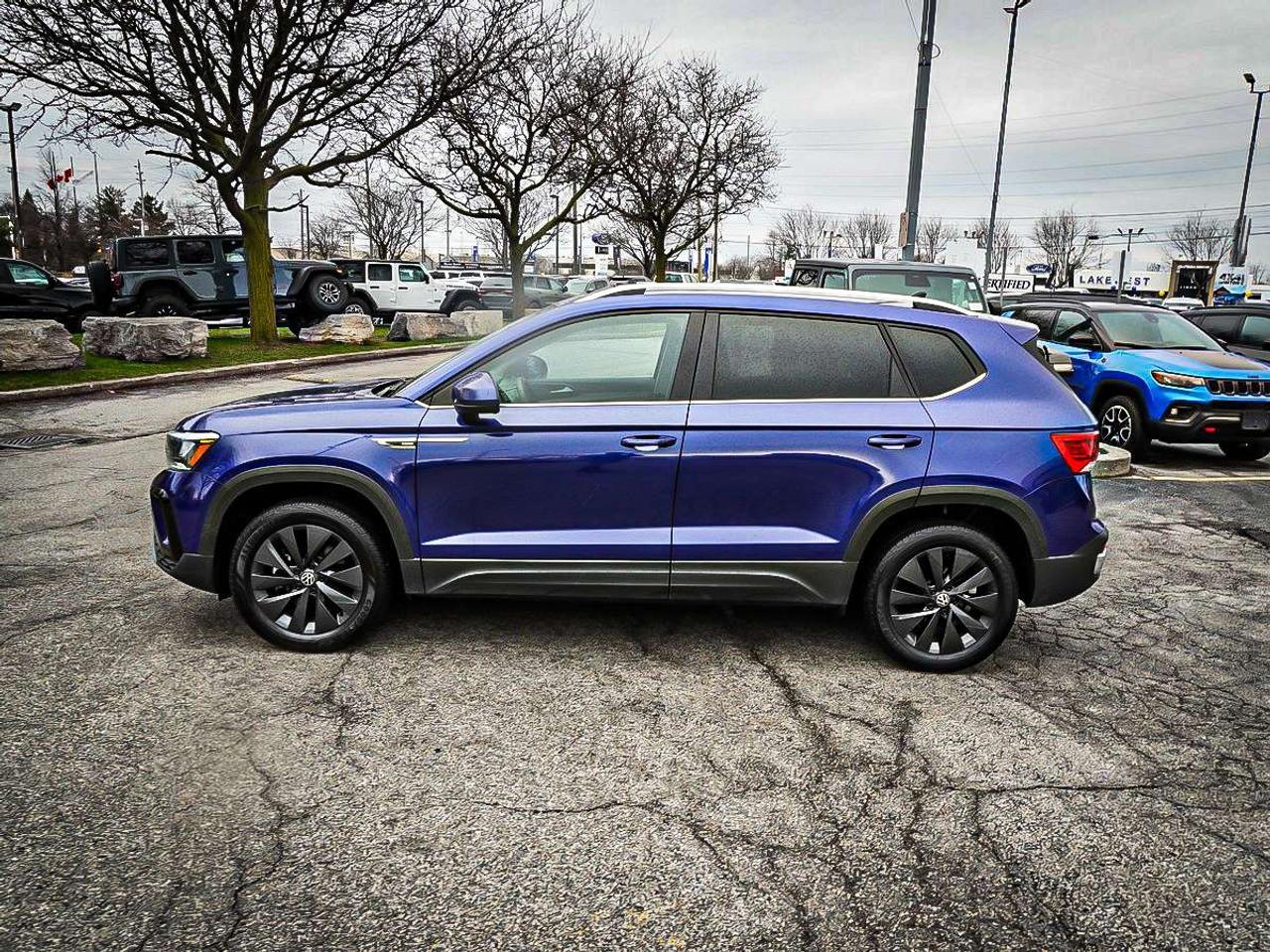 2024 Volkswagen Taos  Photo
