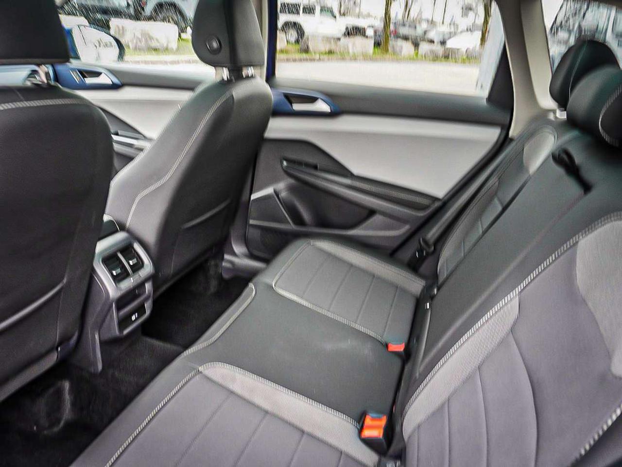 2024 Volkswagen Taos  Photo