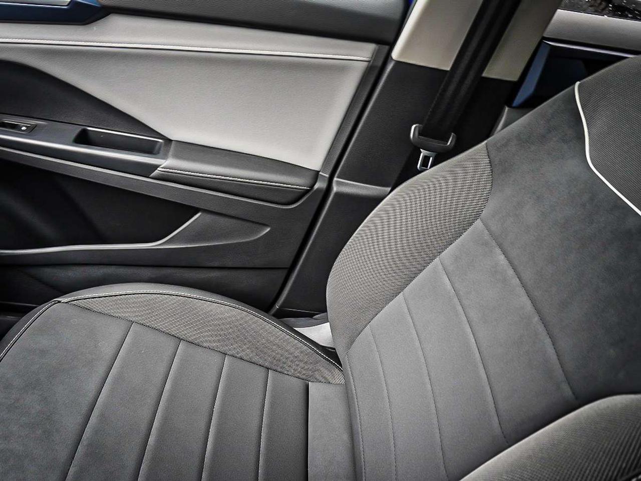 2024 Volkswagen Taos  Photo