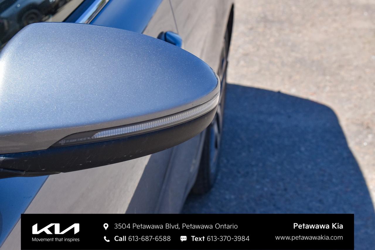 2023 Kia Forte EX 4dr Sedan Photo3