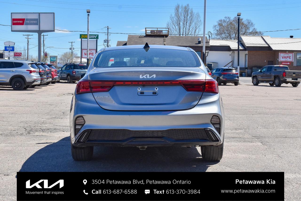 2023 Kia Forte EX 4dr Sedan Photo