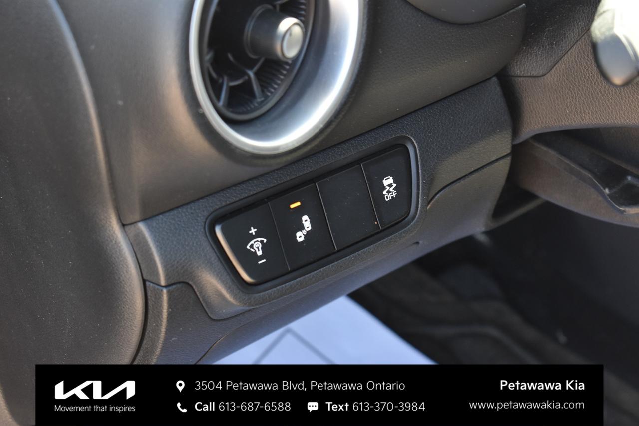 2023 Kia Forte EX 4dr Sedan Photo