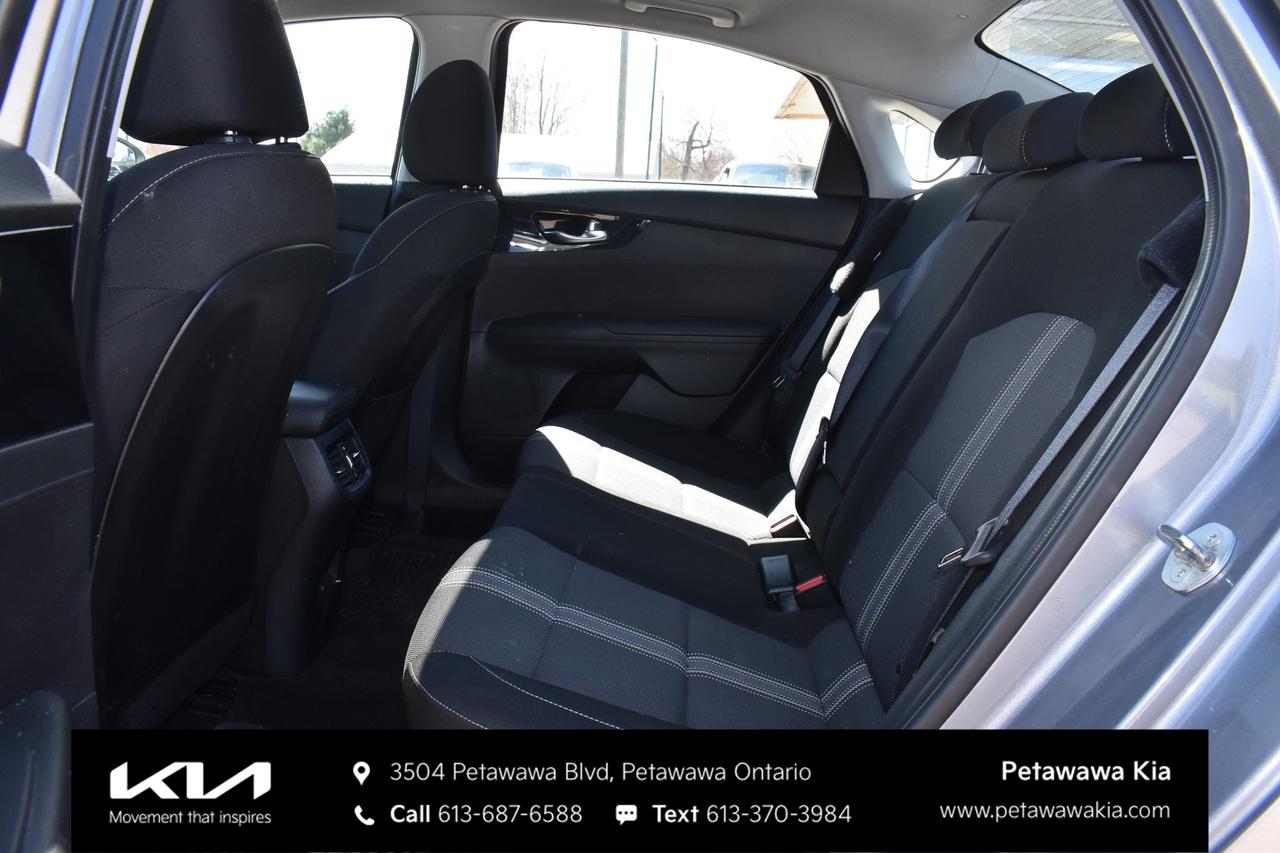 2023 Kia Forte EX 4dr Sedan Photo