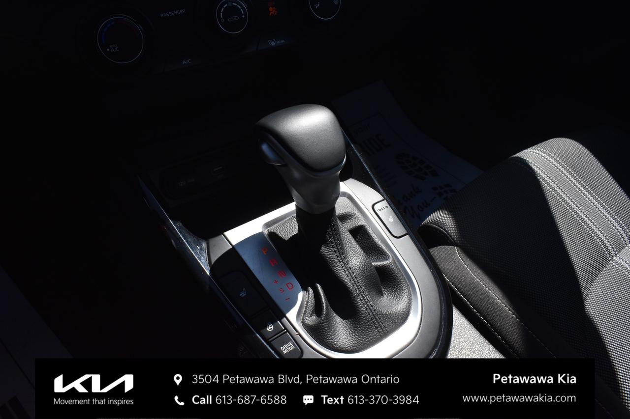 2023 Kia Forte EX 4dr Sedan Photo