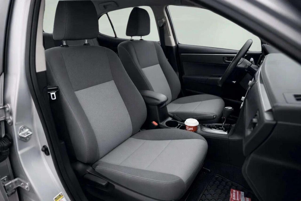 2015 Toyota Corolla CE  Sedan CVT Photo