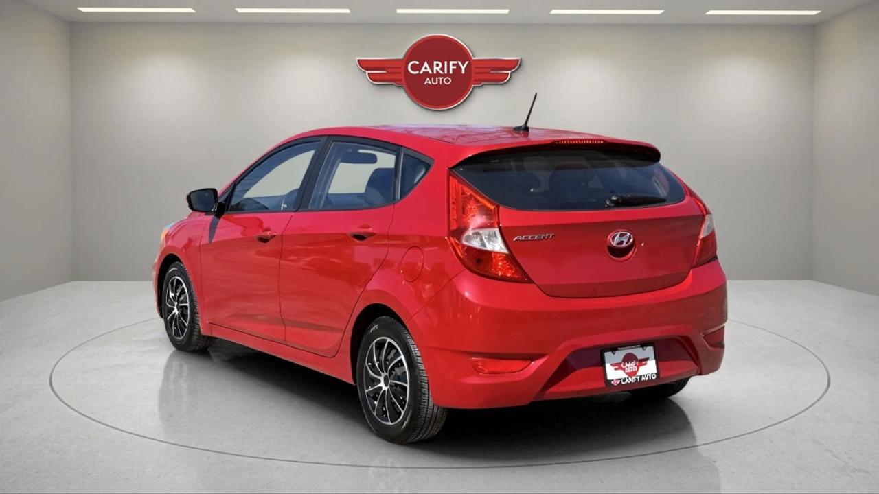 2016 Hyundai Accent Automatic GLS Photo