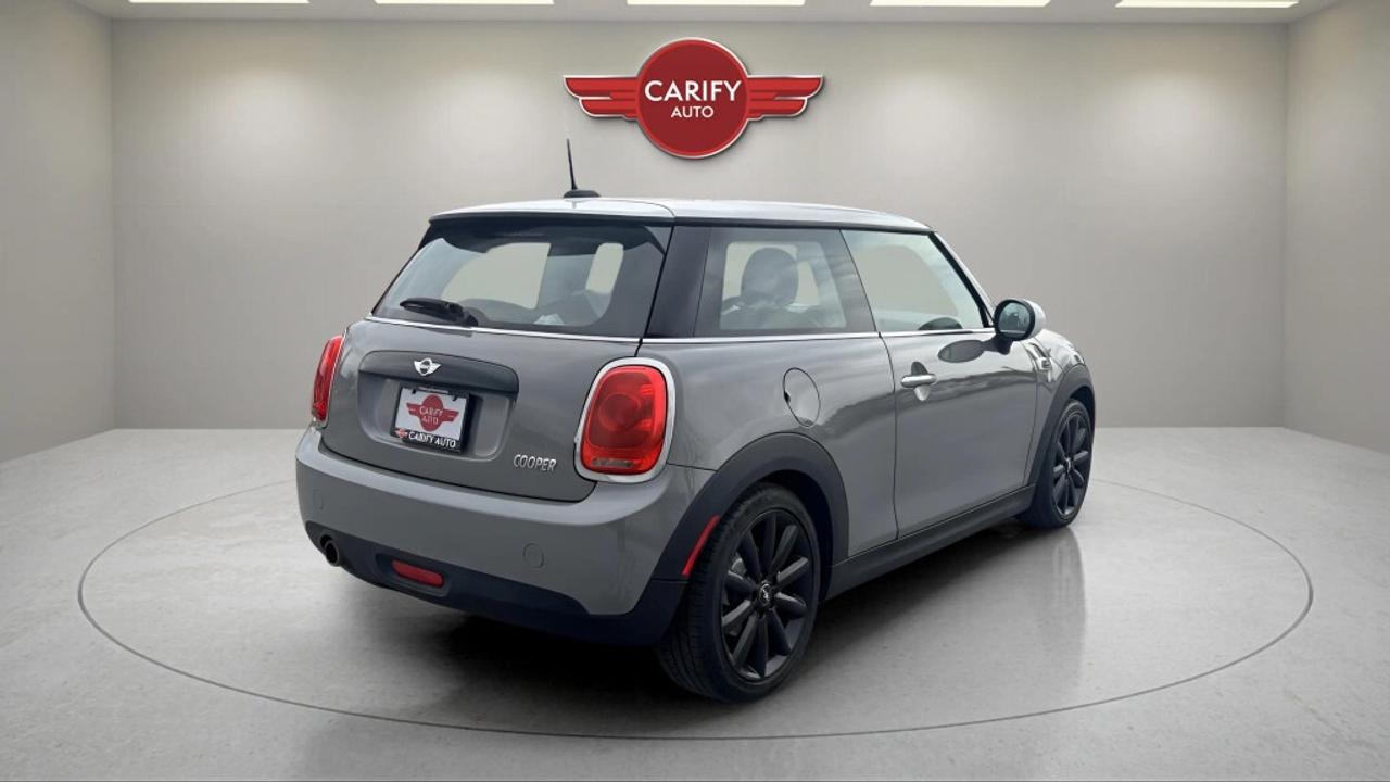 2017 MINI Cooper Hardtop 3 DOOR Photo