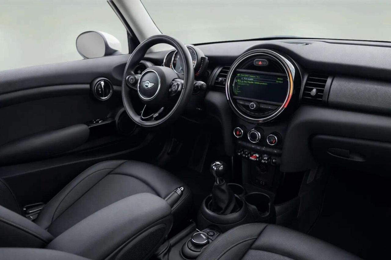 2017 MINI Cooper Hardtop 3 DOOR Photo