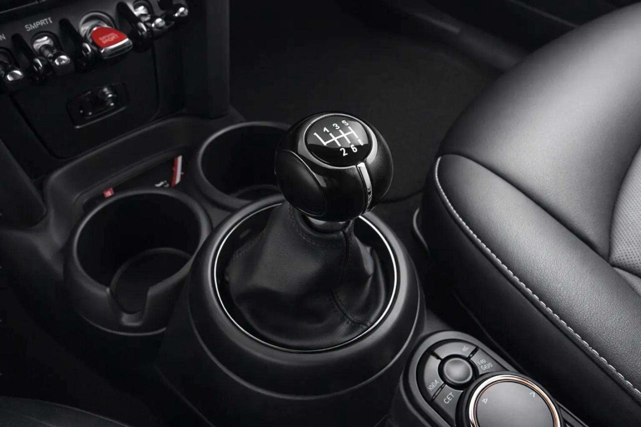 2017 MINI Cooper Hardtop 3 DOOR Photo