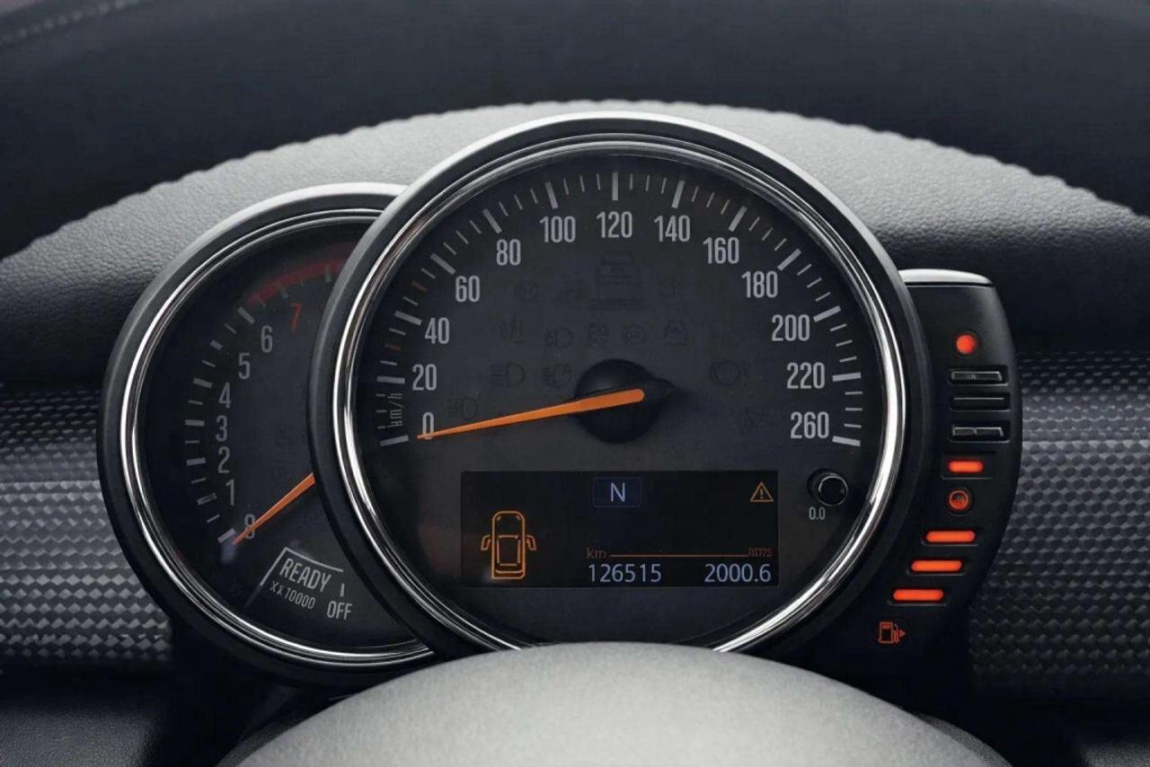 2017 MINI Cooper Hardtop 3 DOOR Photo