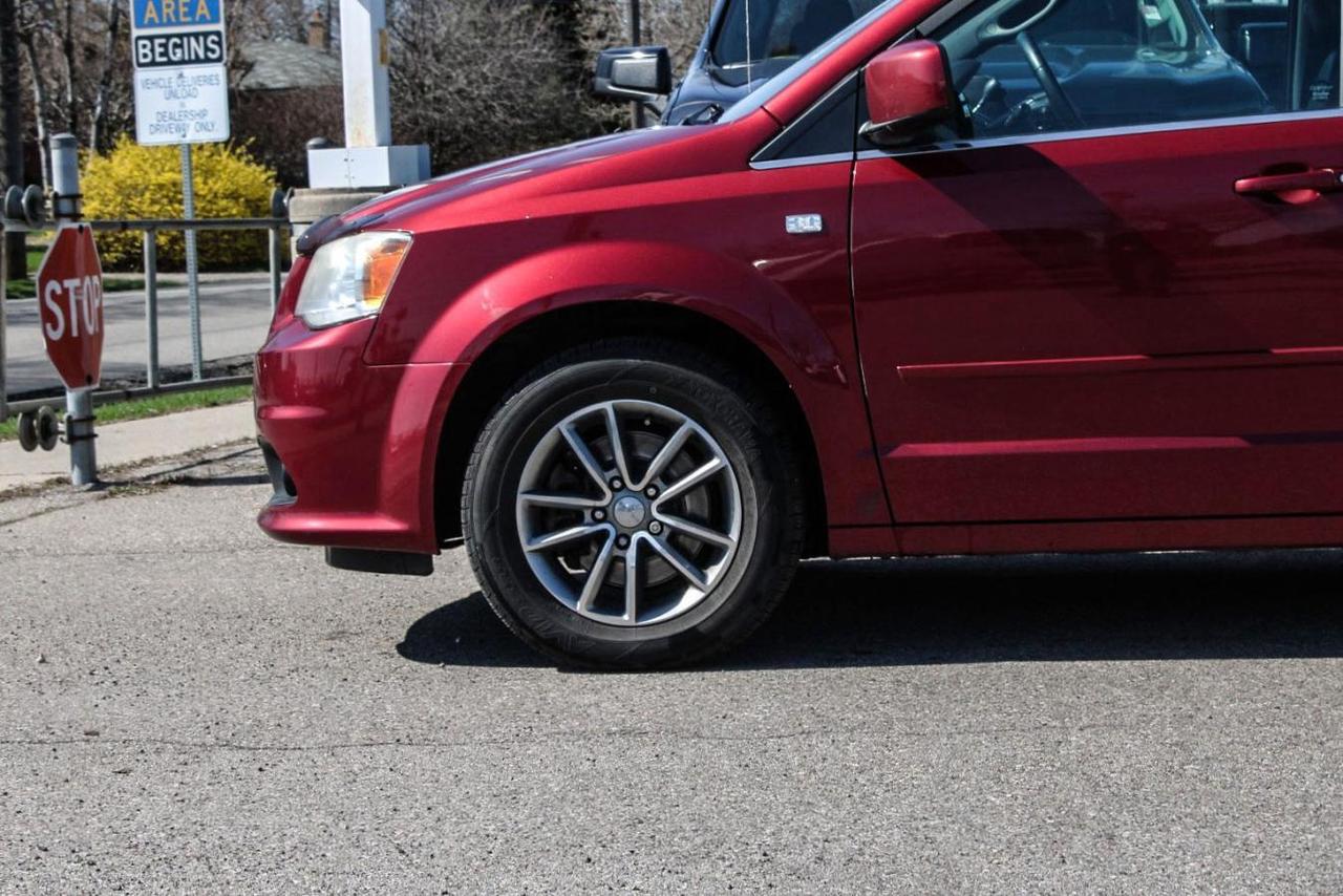 2014 Dodge Grand Caravan Grand Se  DvDplayer BkpCam EcoMode CruiseCtrl Photo