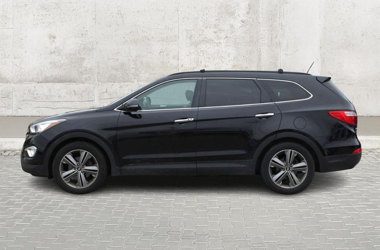 2016 Hyundai Santa Fe SE/Limited Photo2