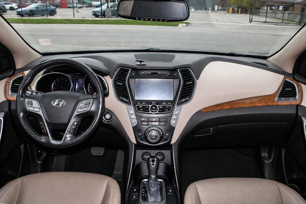 2016 Hyundai Santa Fe SE/Limited Photo