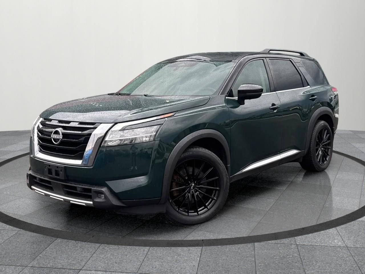 2022 Nissan Pathfinder Platinum 4dr 4x4 Photo0
