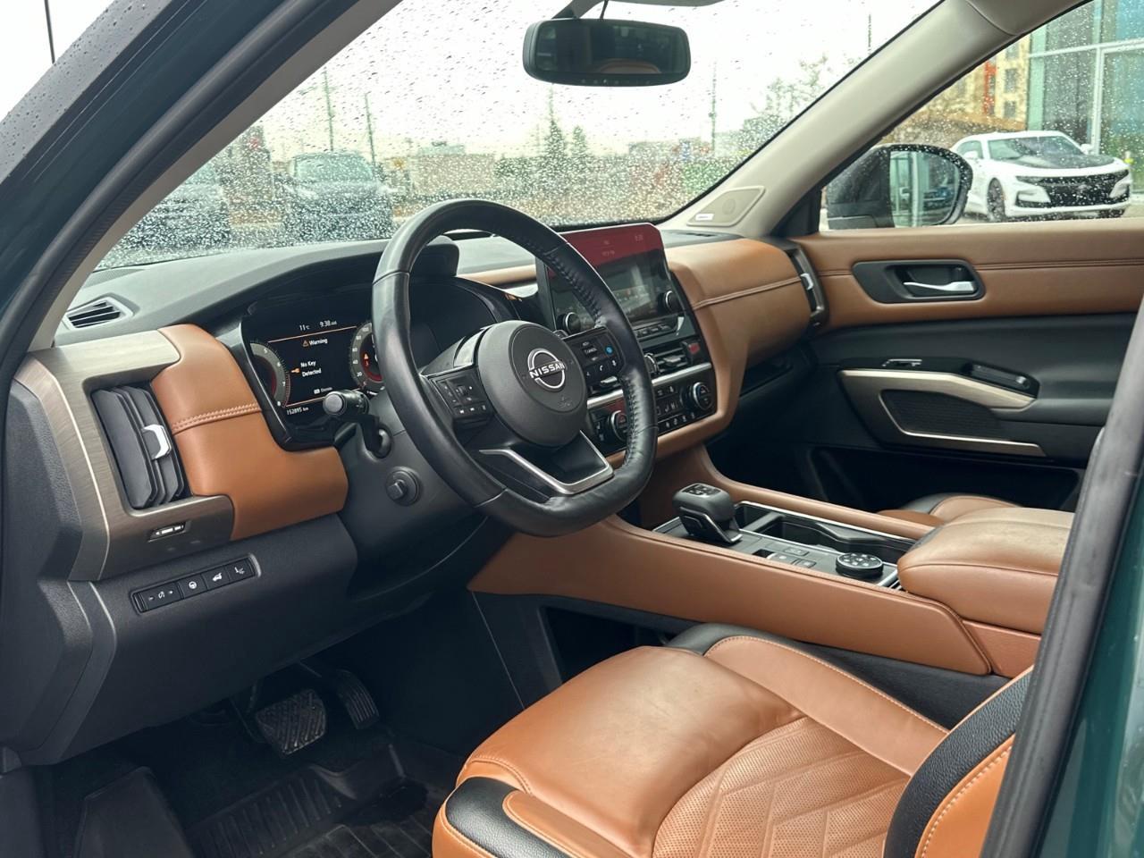 2022 Nissan Pathfinder Platinum 4dr 4x4 Photo