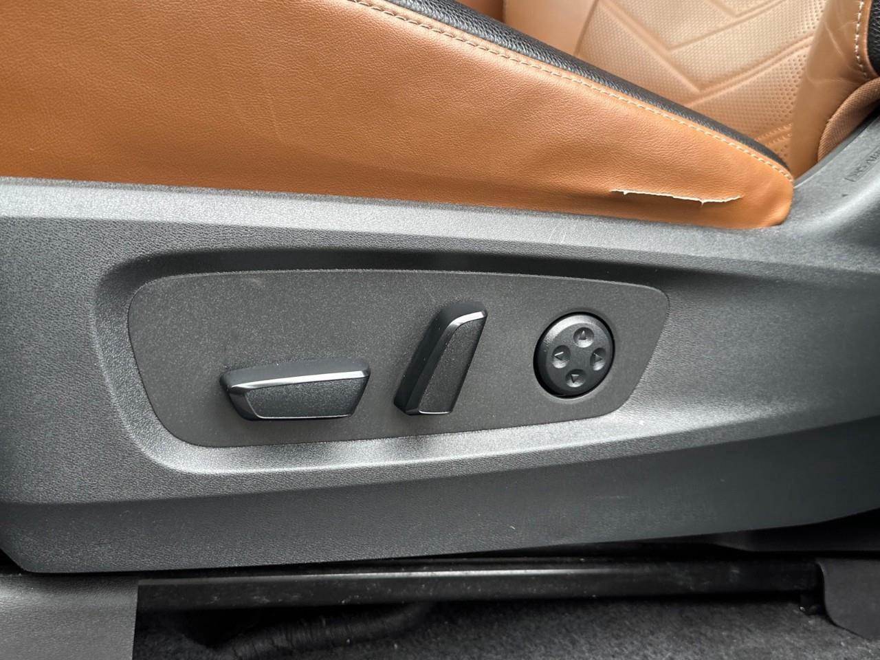2022 Nissan Pathfinder Platinum 4dr 4x4 Photo