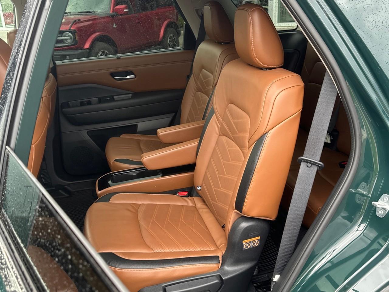 2022 Nissan Pathfinder Platinum 4dr 4x4 Photo