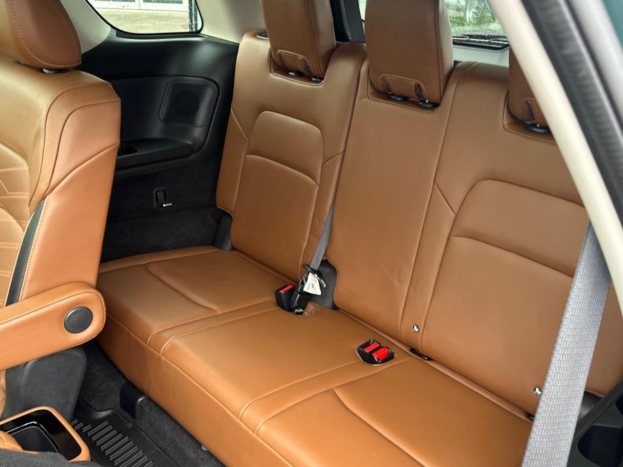 2022 Nissan Pathfinder Platinum 4dr 4x4 Photo
