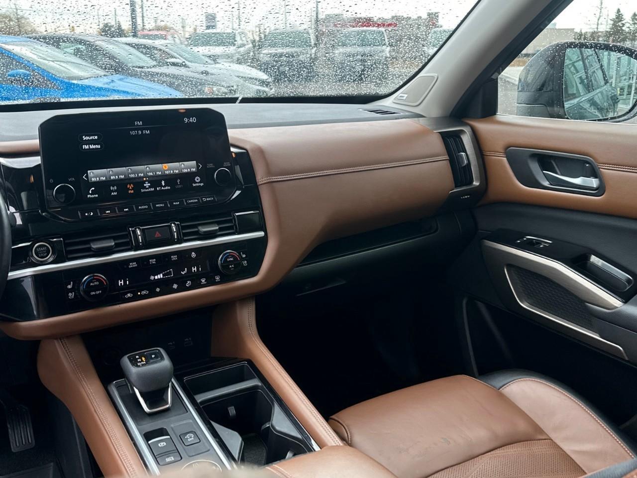 2022 Nissan Pathfinder Platinum 4dr 4x4 Photo