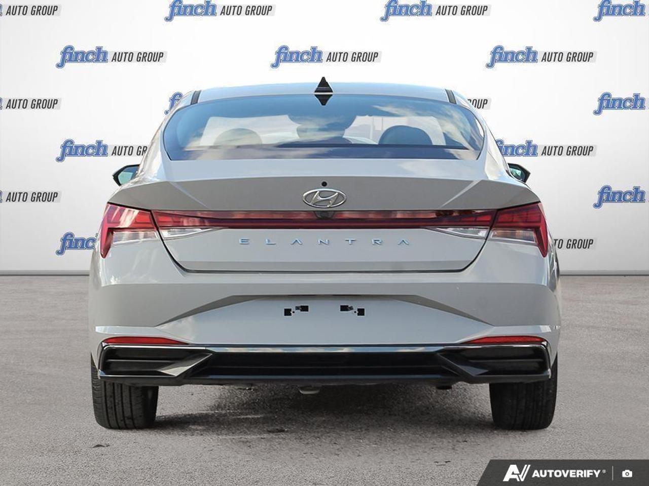 2023 Hyundai Elantra Luxury 4dr Sedan Photo