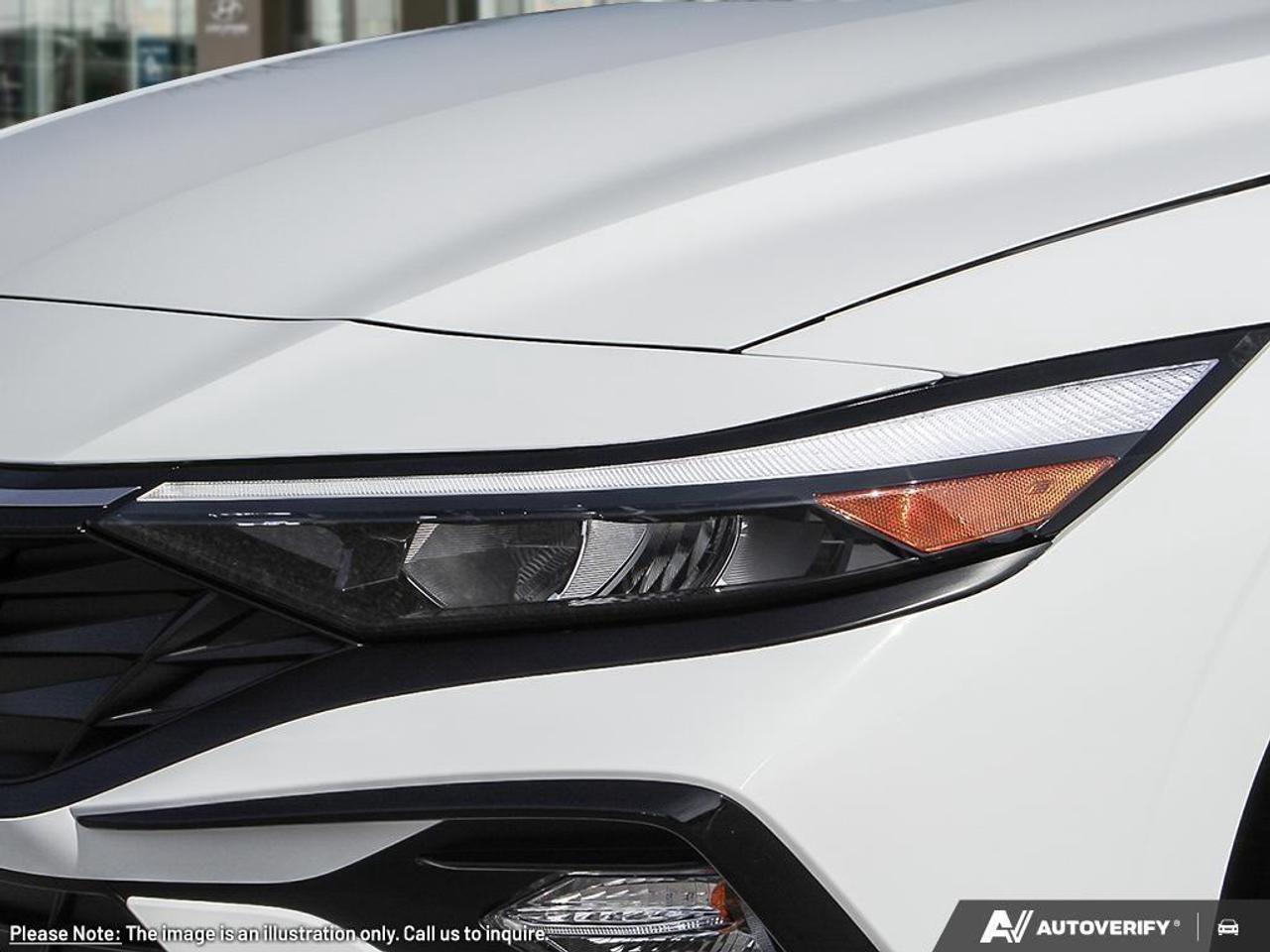 2025 Hyundai Elantra Luxury 4dr Sedan Photo